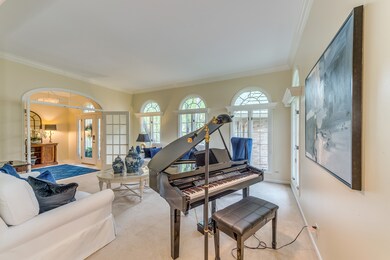 455 Le Provence Cir, Naperville, IL 60540 - photo 4