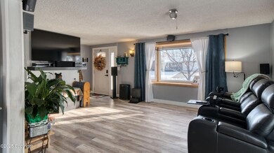 435 Sandcreek Cir, Gillette, WY 82732 - photo 4