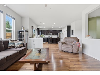 3655 NE Pioneer St, Camas, WA 98607 - photo 4