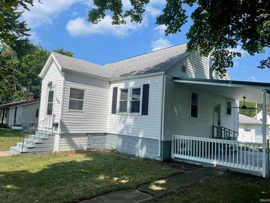 609 S Walsh St, Garrett, IN 46738 - photo 2