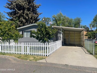 Large carport and covered entry