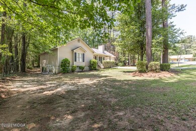 525 Loblolly Ln 2