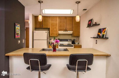 5300 E 4th Ave Anchorage AK-small-007-Ki