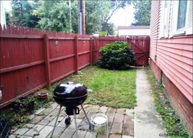 19 120th St, Troy, NY 12182 - photo 4