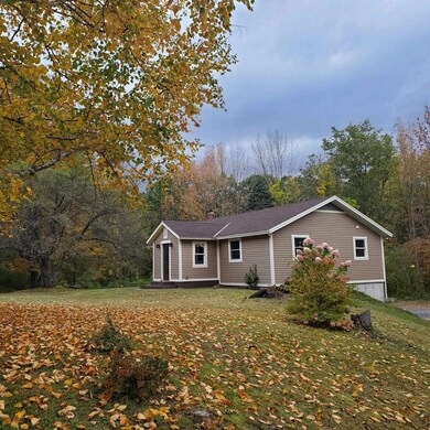 97 Evergreen Dr, Putney, VT 05346 - photo 2