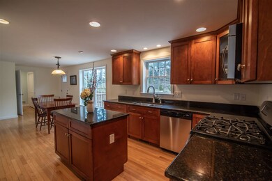 188 Back River Rd, Bedford, NH 03110 - photo 4