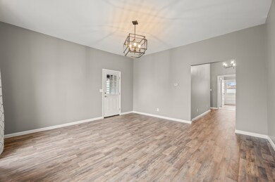 272 N Cherry St, Columbus, IN 47201 - photo 7