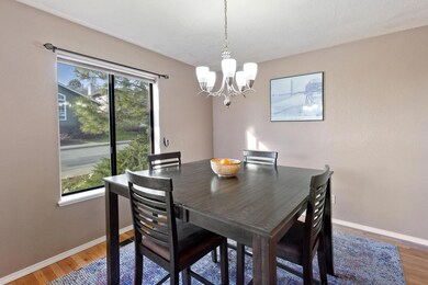 904 NW Regent Dr, Grants Pass, OR 97526 - photo 6