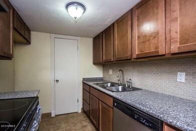 6955 W Devonshire AZ-14