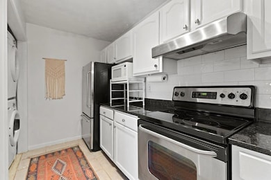 Lenox Villas Condominium unit 2408, Atlanta, GA 30324 - photo 6