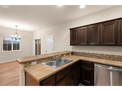 16142 SE Kingbird Dr, Clackamas, OR 97015 - photo 7