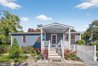 2044 Orchard Ave, Jessup, MD 20794 - photo 2