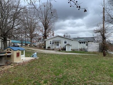 515 Duncan Hill Rd, Hendersonville, NC 28792 - photo 3