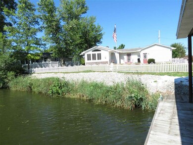 6455 N Mckinley Dr, Monon, IN 47959 - photo 2