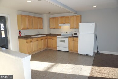 207 W Lancaster Ave unit 4, Downingtown, PA 19335 - photo 2