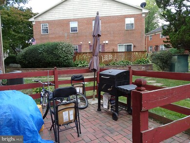 9746 Hagel Cir unit E, Lorton, VA 22079 - photo 6