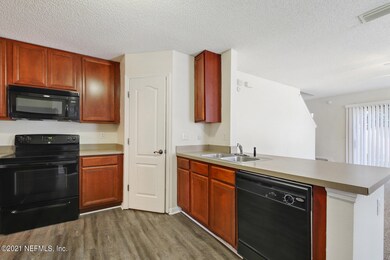 7701 Highchair Ln, Jacksonville, FL 32210 - photo 7