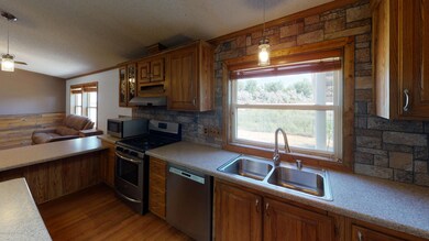 20-Road-2633-Kitchen(1)