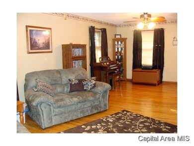 2337 Mound Rd, Jacksonville, IL 62650 - photo 7