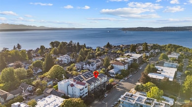 1609 California Ave SW unit A, Seattle, WA 98116 - photo 3