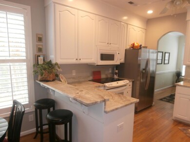 569 Woodspring Rd, Mount Pleasant, SC 29466 - photo 5