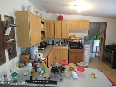 140 JASON RD.HAZLETON KITCHEN