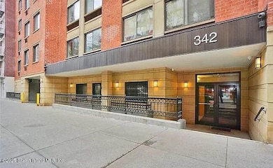 342 E 119th St unit 2A, New York, NY 10035 - photo 2