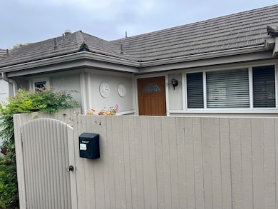 Encina Front Patio Gate