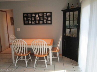 1457 Edith Ave NE, Grand Rapids, MI 49505 - photo 4