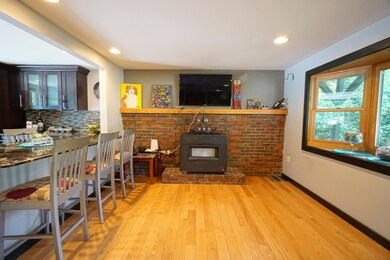 8 Shenandoah Ave, Londonderry, NH 03053 - photo 4