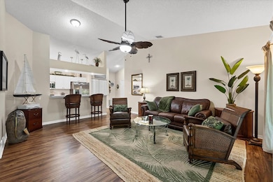 7266 Eleanor Cir unit 202, Sarasota, FL 34243 - photo 6