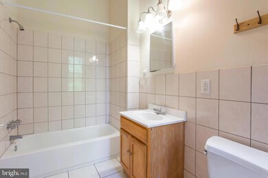 1528 N 18th St, Philadelphia, PA 19121 - photo 4