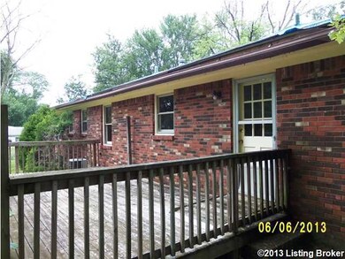 5510 E Manslick Rd, Louisville, KY 40219 - photo 2