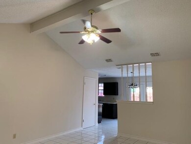 5707 Post Oak Dr, Laredo, TX 78041 - photo 3