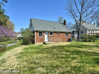 4906 Cushing Dr, Kensington, MD 20895 - photo 4