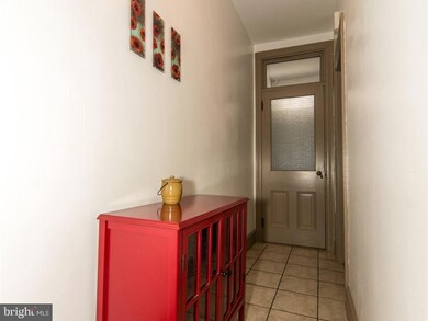 228 Maple St, Columbia, PA 17512 - photo 4