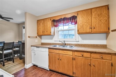 286 Glencove Rd, Buffalo, NY 14223 - photo 6