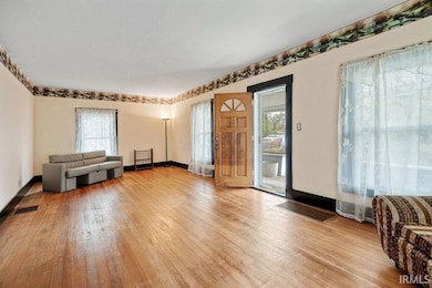 716 W 7th St, Marion, IN 46953 - photo 6