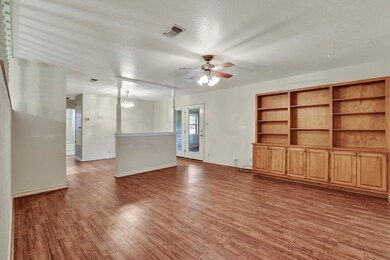 122 Frederick Rd, Fredericksburg, TX 78624 - photo 3