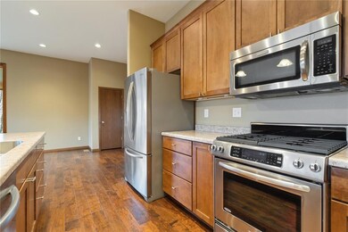 3224 Riviera Ct SW unit B, Cedar Rapids, IA 52404 - photo 7