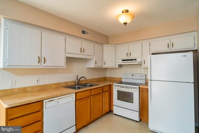 517 Madison Ct, Stafford, VA 22556 - photo 7