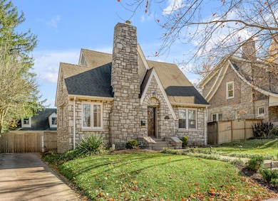 338 Dudley Rd, Lexington, KY 40502 - photo 2