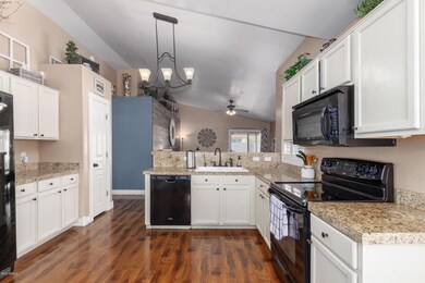 Kitchen 1