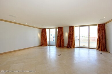 6 Master Bedroom