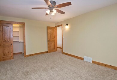 719-DeerBlvd-3-MLS_13
