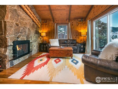 Living Room with cozy Gas Fireplace