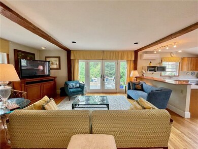 162 Rhode Island Ave unit 2, Newport, RI 02840 - photo 6