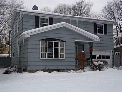 Exterior Front Walking distance to 12 corners~Exte