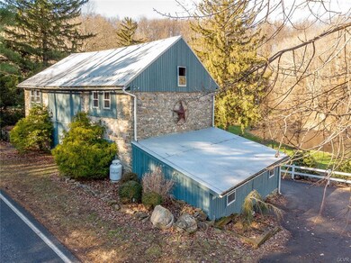 2121 Weisstown Rd, Boyertown, PA 19512 - photo 2