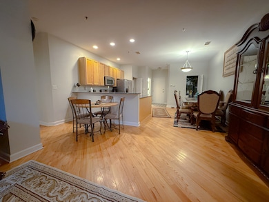 3111 W Lawrence Ave unit D202, Chicago, IL 60625 - photo 7